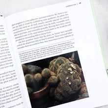 Load image into Gallery viewer, BIZZARE BOTANICALS berrykinn
