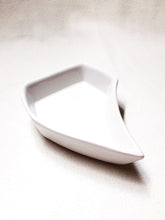 Load image into Gallery viewer, Ceramic Saucer berrykinn
