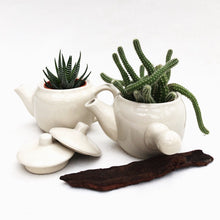 Load image into Gallery viewer, Teapot Luv berrykinn
